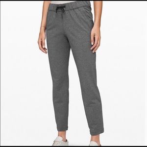 Lululemon OTF 7/8 Pant -Size 6